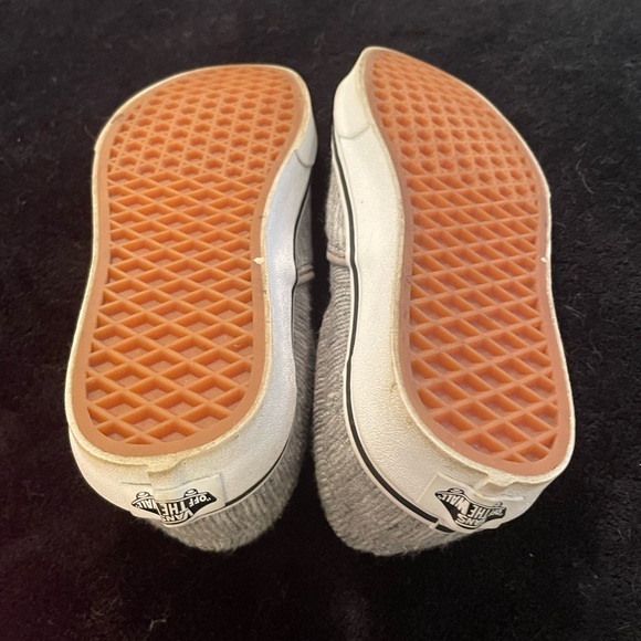 Women’s Vans - Picture 2 of 3